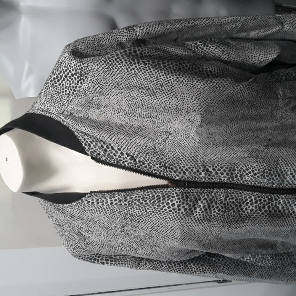 Robert Stock Python Print Silk Jacket. Small - image 1